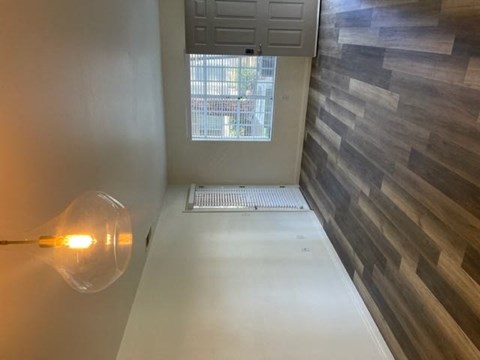 Floor plan for 1 bed, 1 bath, 677 sqft